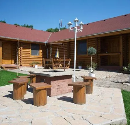 Relax Apartman Hajduszoboszlo Exterior photo